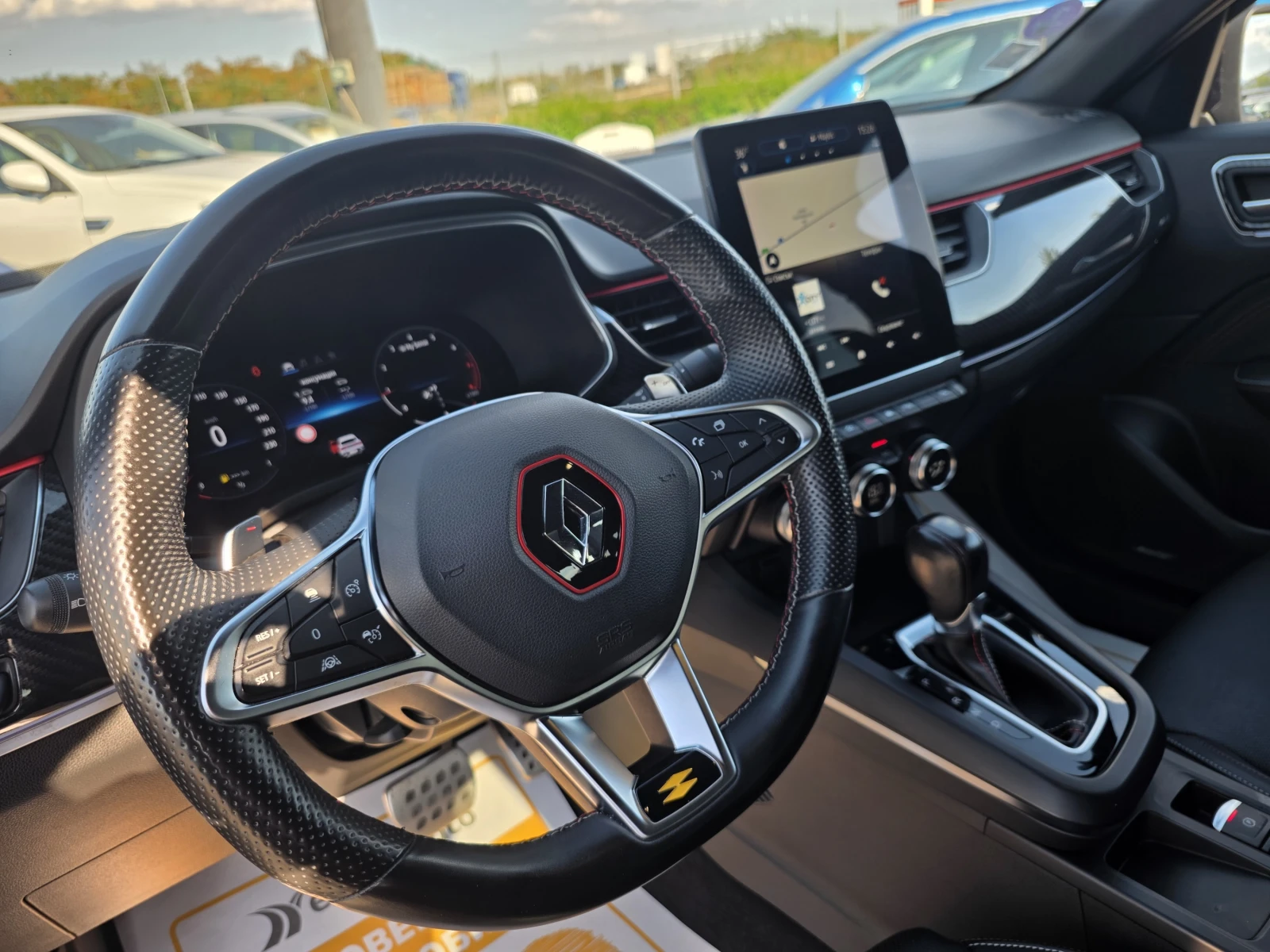 Renault Arkana 1.3Tce/ 140к.с./ R.S. Line, снимка 13 - Автомобили и джипове - 56131211