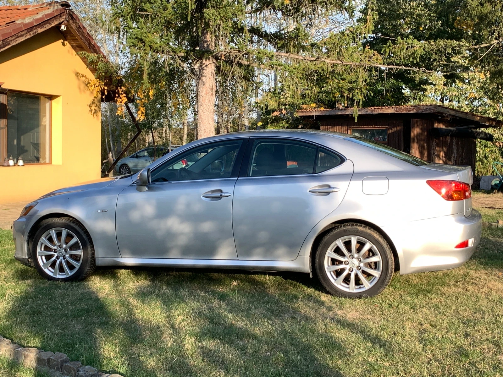 Lexus IS 220d, снимка 5 - Автомобили и джипове - 56481092