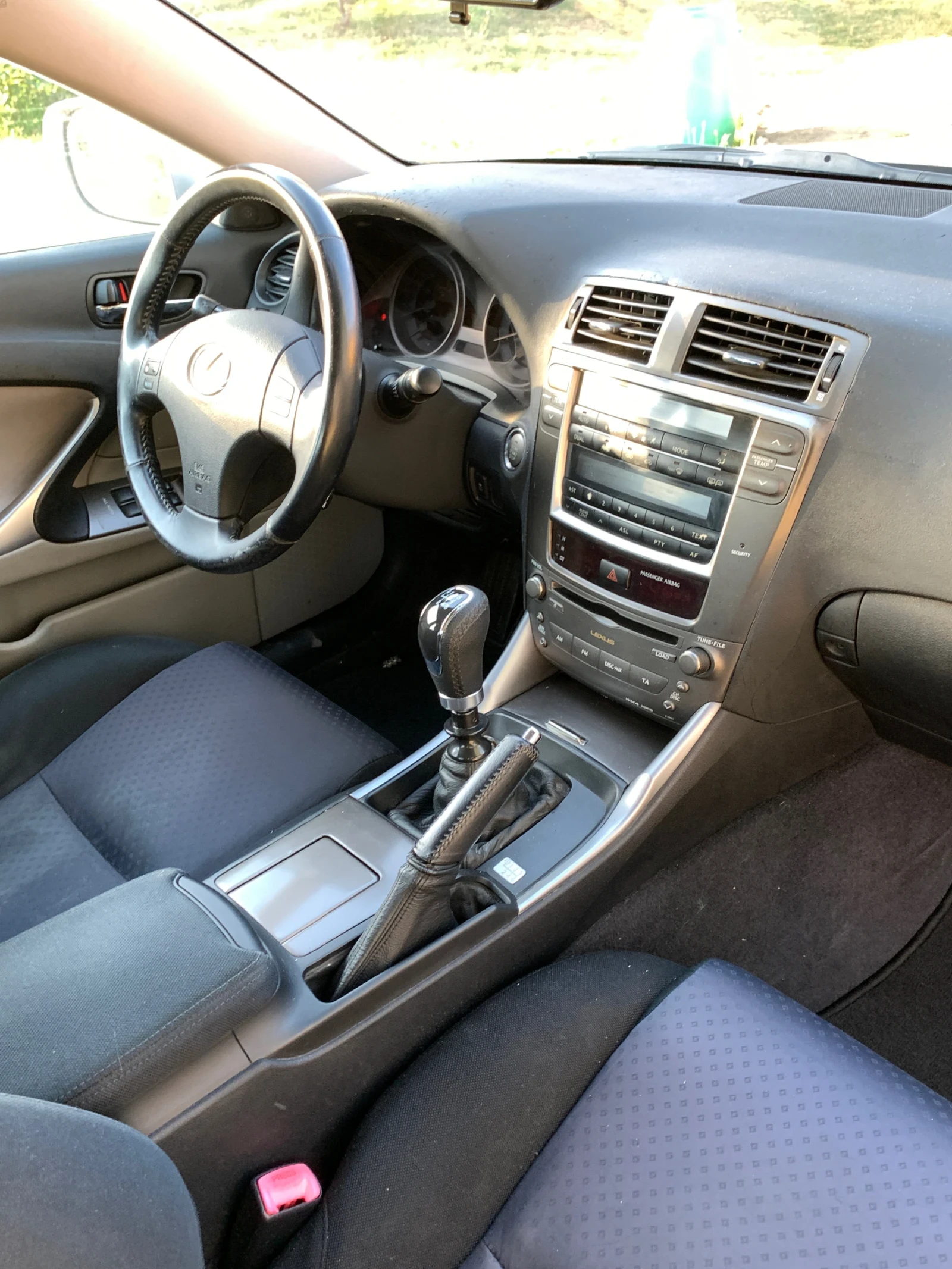 Lexus IS 220d, снимка 6 - Автомобили и джипове - 56481092
