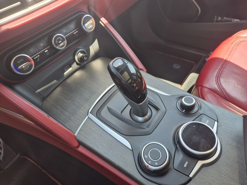 Alfa Romeo Stelvio Q4-210кс, снимка 9 - Автомобили и джипове - 51258449