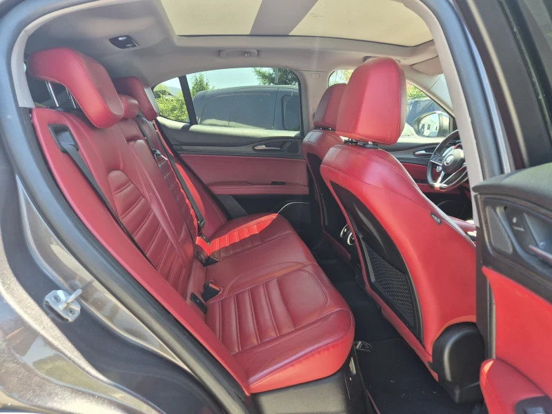 Alfa Romeo Stelvio Q4-210кс, снимка 14 - Автомобили и джипове - 51258449