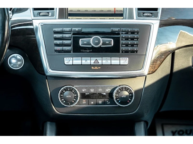 Mercedes-Benz ML 350 Камера* ДИЗЕЛ* ПОДГРЕВИ* keyless, снимка 15 - Автомобили и джипове - 52317892