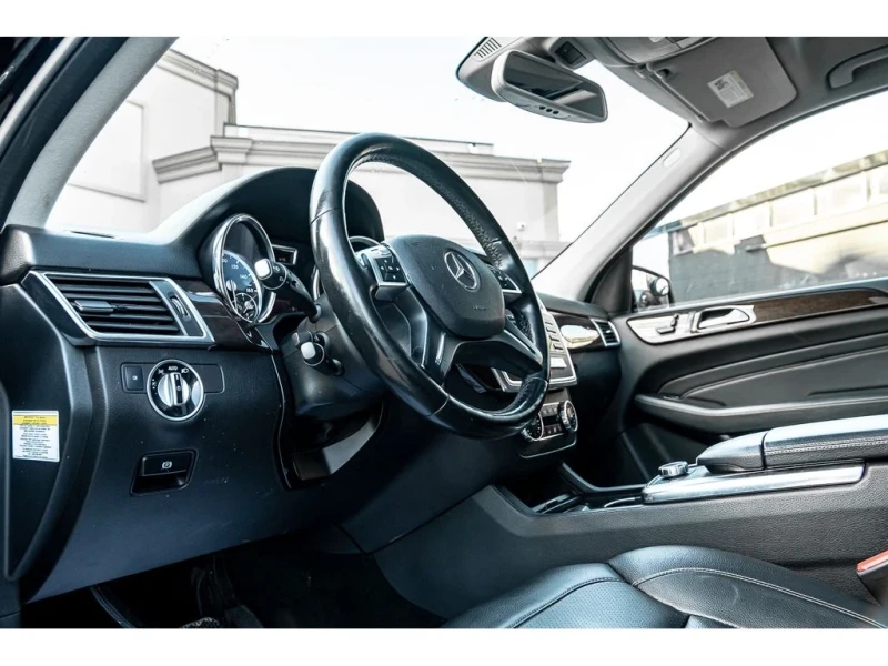 Mercedes-Benz ML 350 Камера* ДИЗЕЛ* ПОДГРЕВИ* keyless, снимка 8 - Автомобили и джипове - 52317892