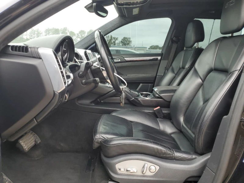 Porsche Cayenne GTS| Bi-Turbo| Tiptronic-S| Cooled Seats| BOSE| , снимка 8 - Автомобили и джипове - 52738739