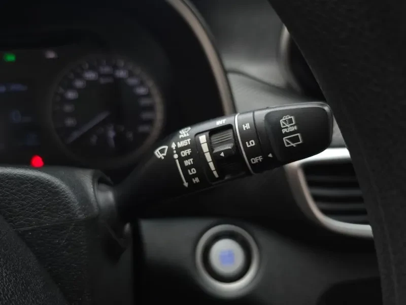 Hyundai Tucson Diesel 1.6 2Wd Smart, снимка 17 - Автомобили и джипове - 55048104