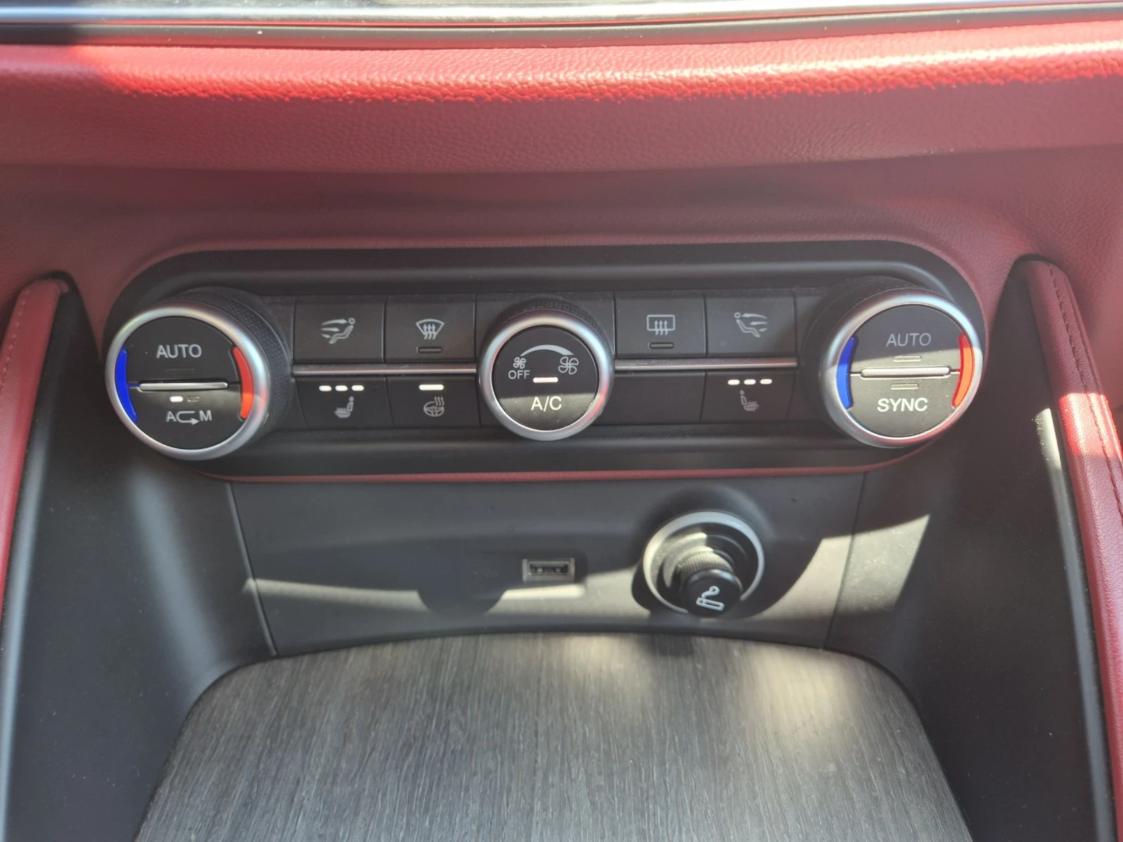 Alfa Romeo Stelvio Q4-210 | Mobile.bg   16