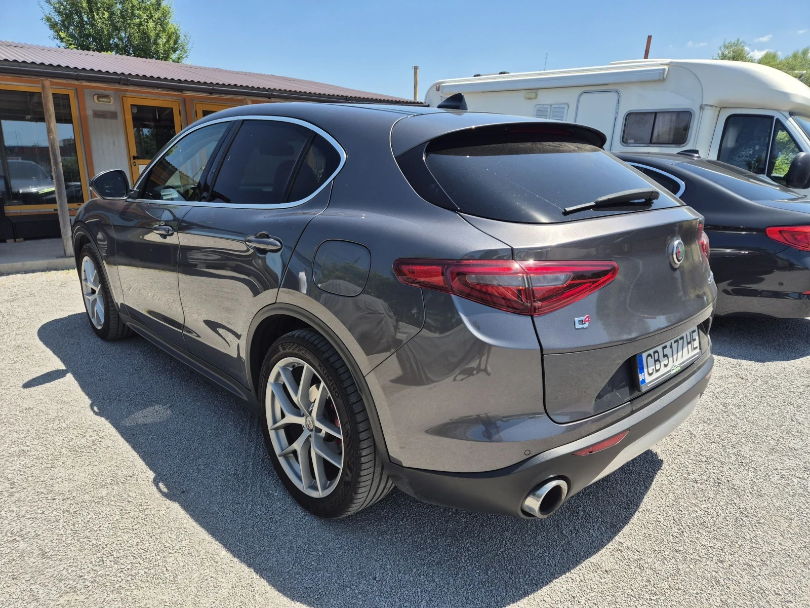 Alfa Romeo Stelvio Q4-210кс - изображение 3