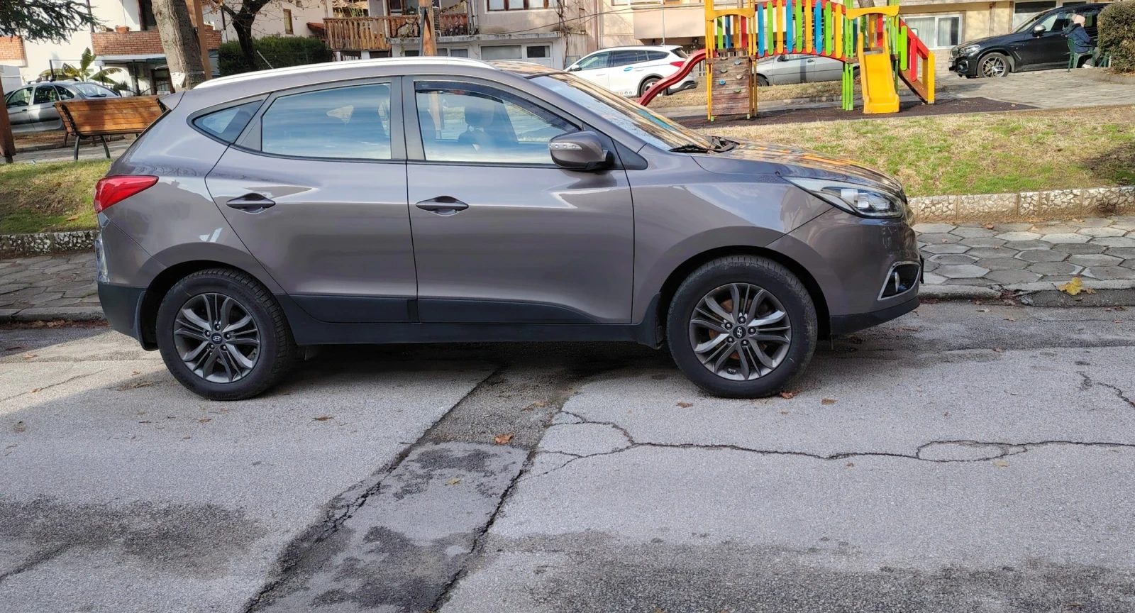 Hyundai IX35 SUV - изображение 2