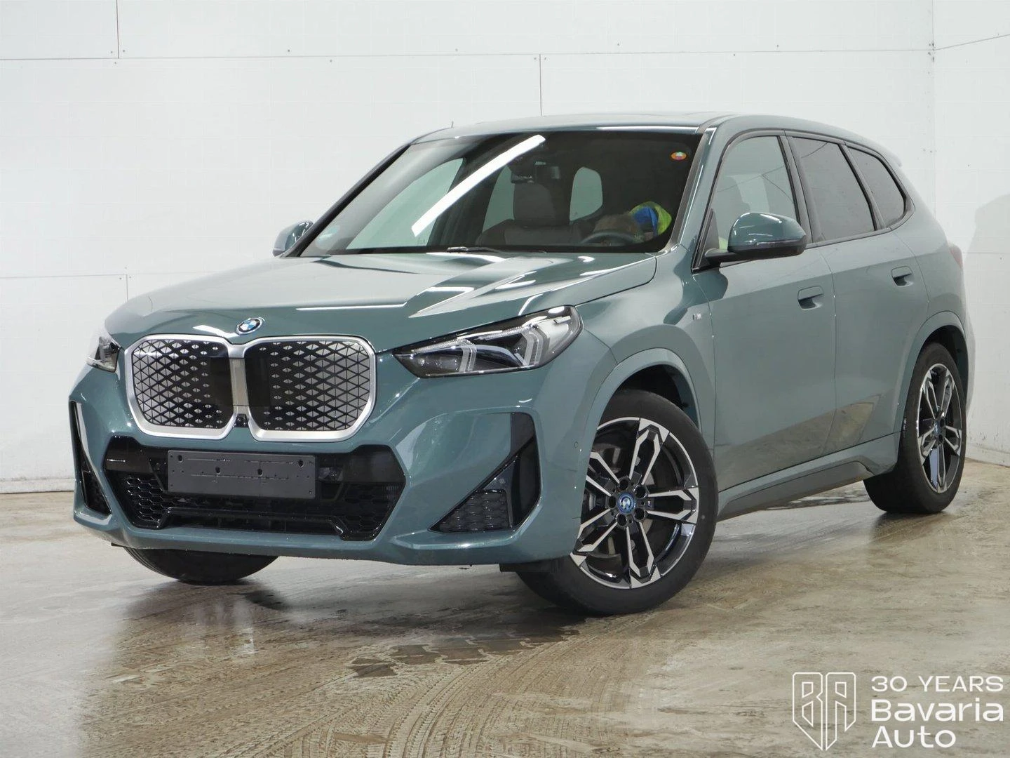 BMW iX1 30 xDrive M Sport Paket | Mobile.bg � ����������� 1