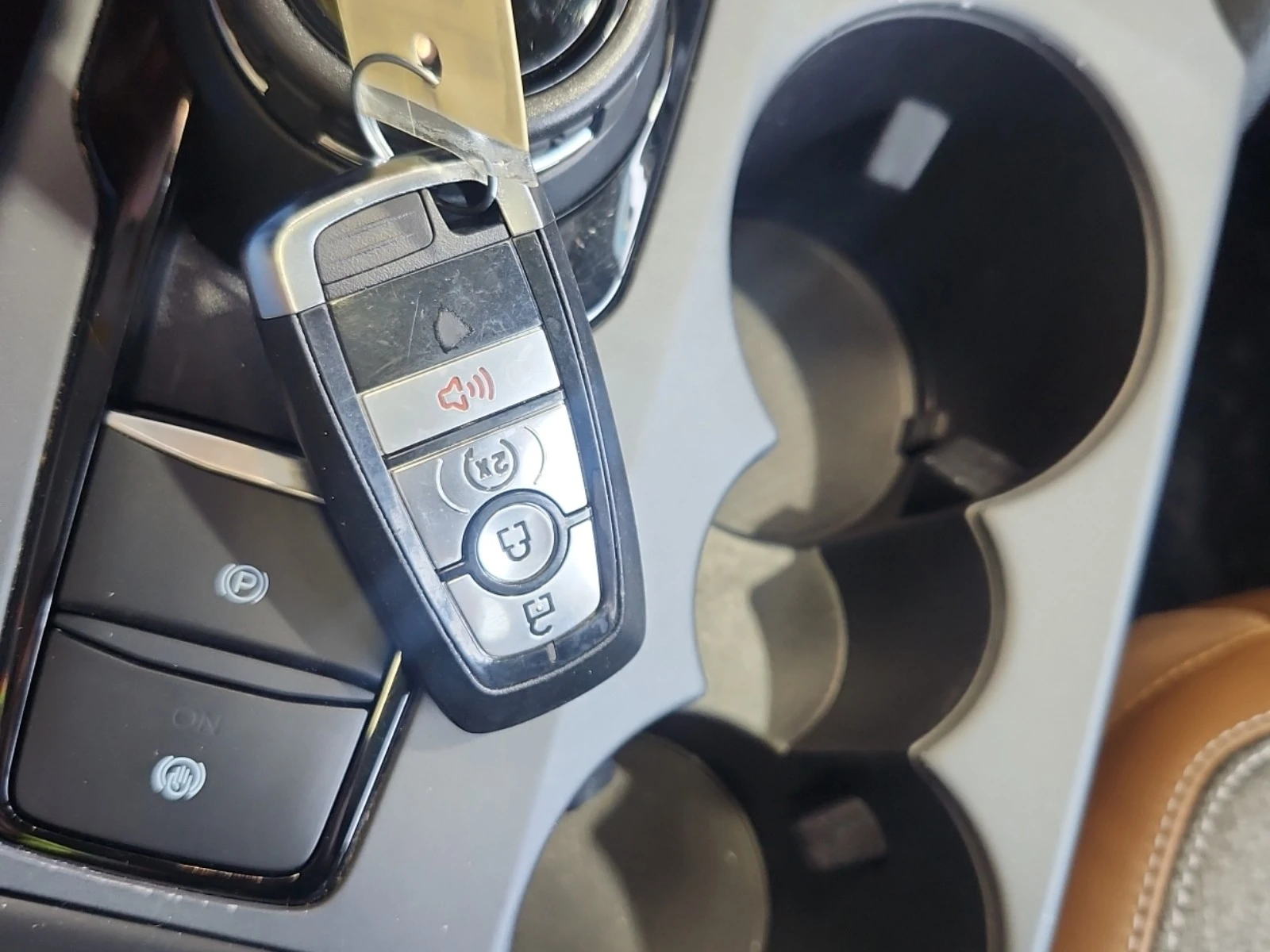 Ford Bronco 1.5L 3cyl 4WD, снимка 8 - Автомобили и джипове - 53953645