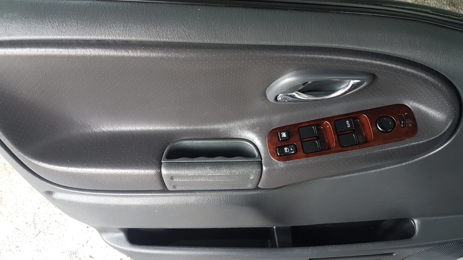 Suzuki Grand vitara 2.0HDI 109кс 4×4, снимка 14 - Автомобили и джипове - 54998768