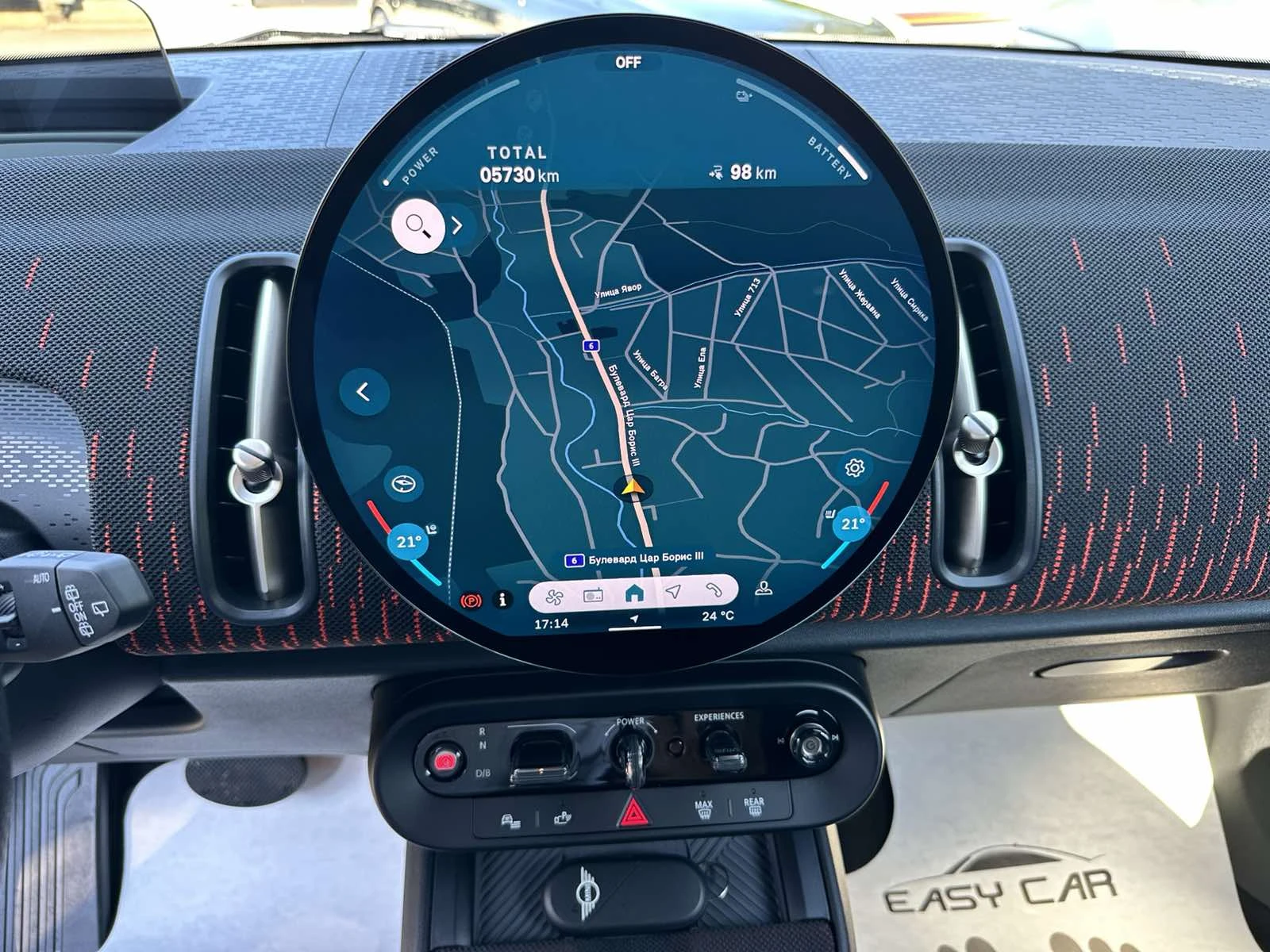 Mini Countryman Е/HUD/ CAMERA/Paket JCWTrim, снимка 11 - Автомобили и джипове - 55050652