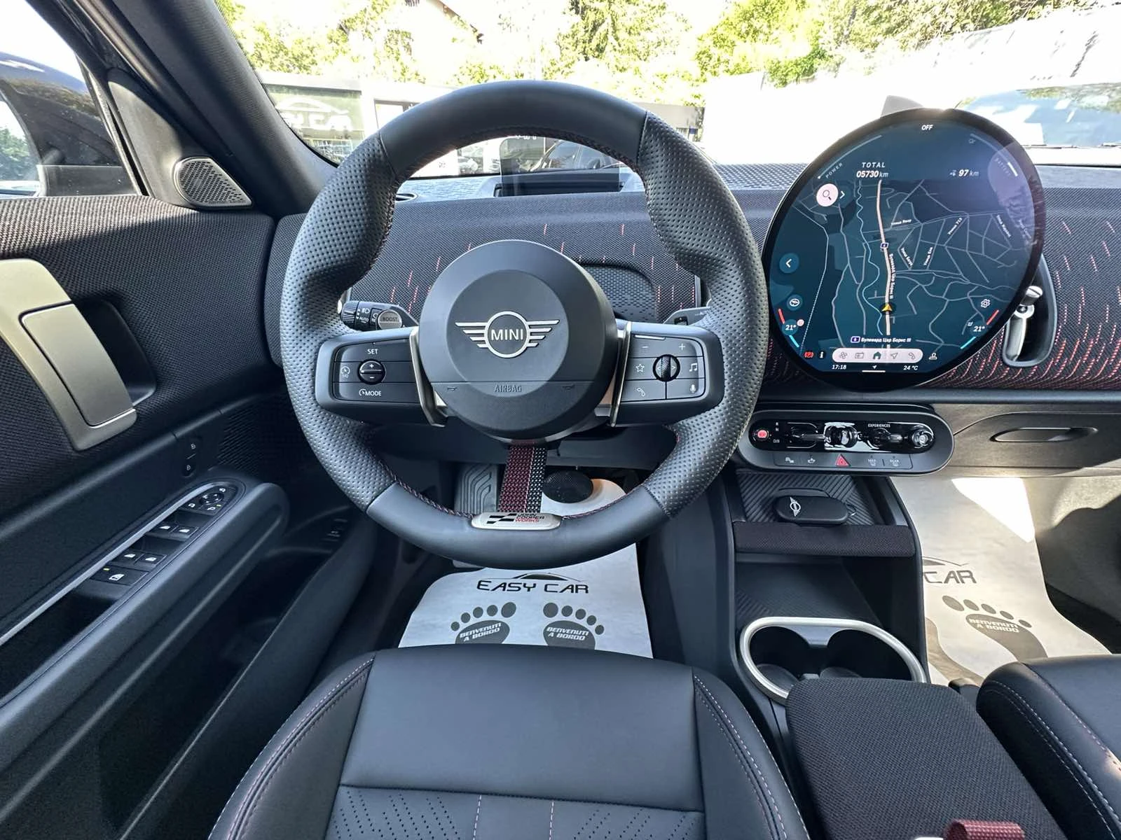 Mini Countryman Е/HUD/ CAMERA/Paket JCWTrim, снимка 9 - Автомобили и джипове - 55050652