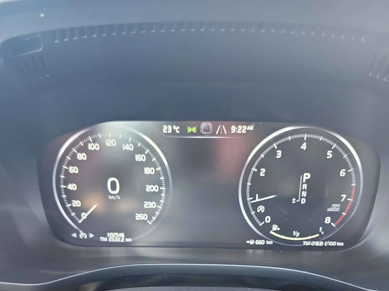 Volvo XC60 * Momentum * CARFAX * БЕЗ ПЪРВОНАЧАЛНА ВНОСКА, снимка 8 - Автомобили и джипове - 55408443