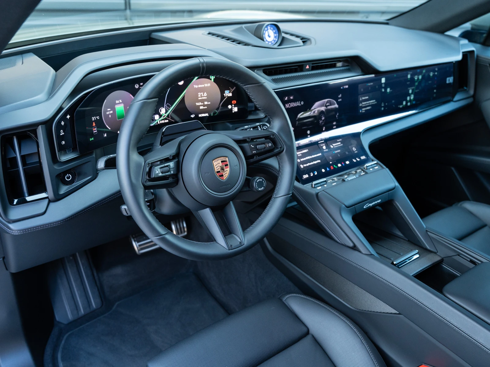 Porsche Cayenne Electric, снимка 6 - Автомобили и джипове - 56067385