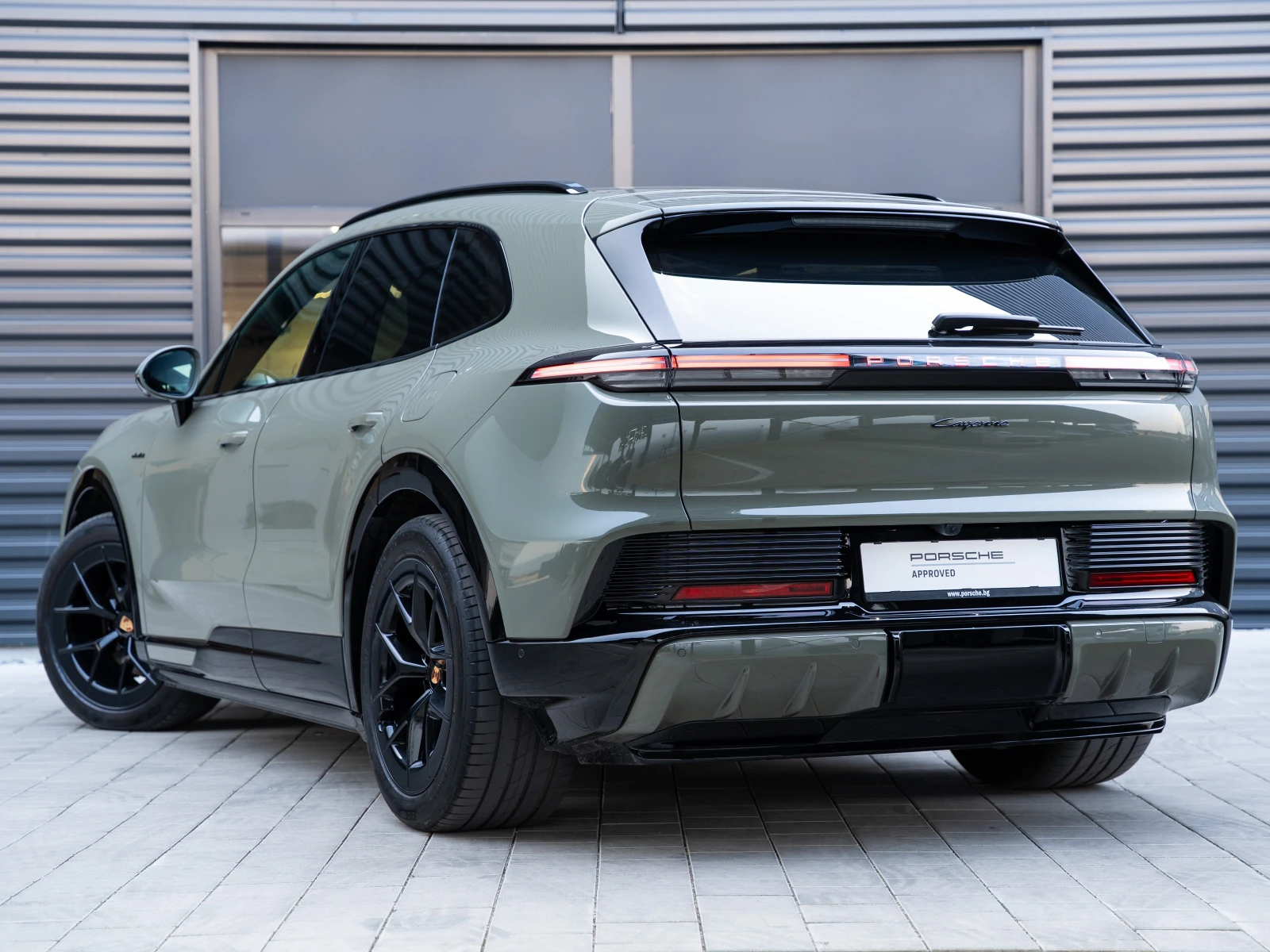Porsche Cayenne Electric, снимка 3 - Автомобили и джипове - 56067385