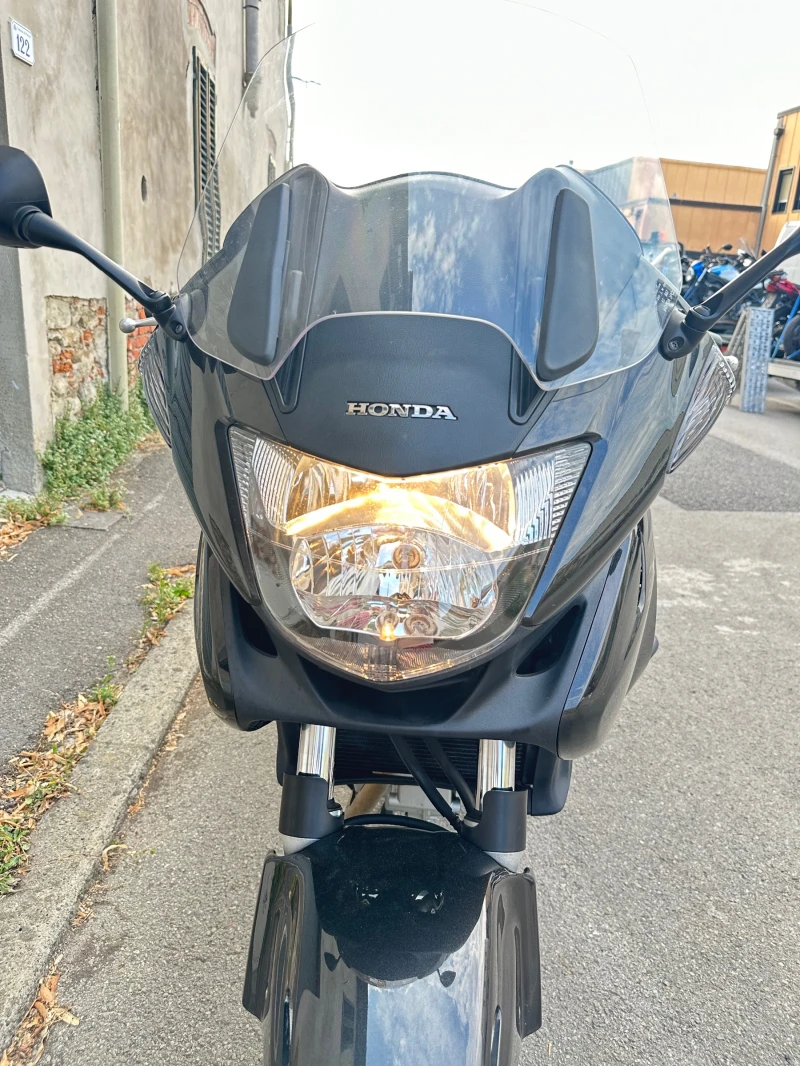 Honda Deauville NT700V 09.2011г., снимка 6 - Мотоциклети и мототехника - 51308597
