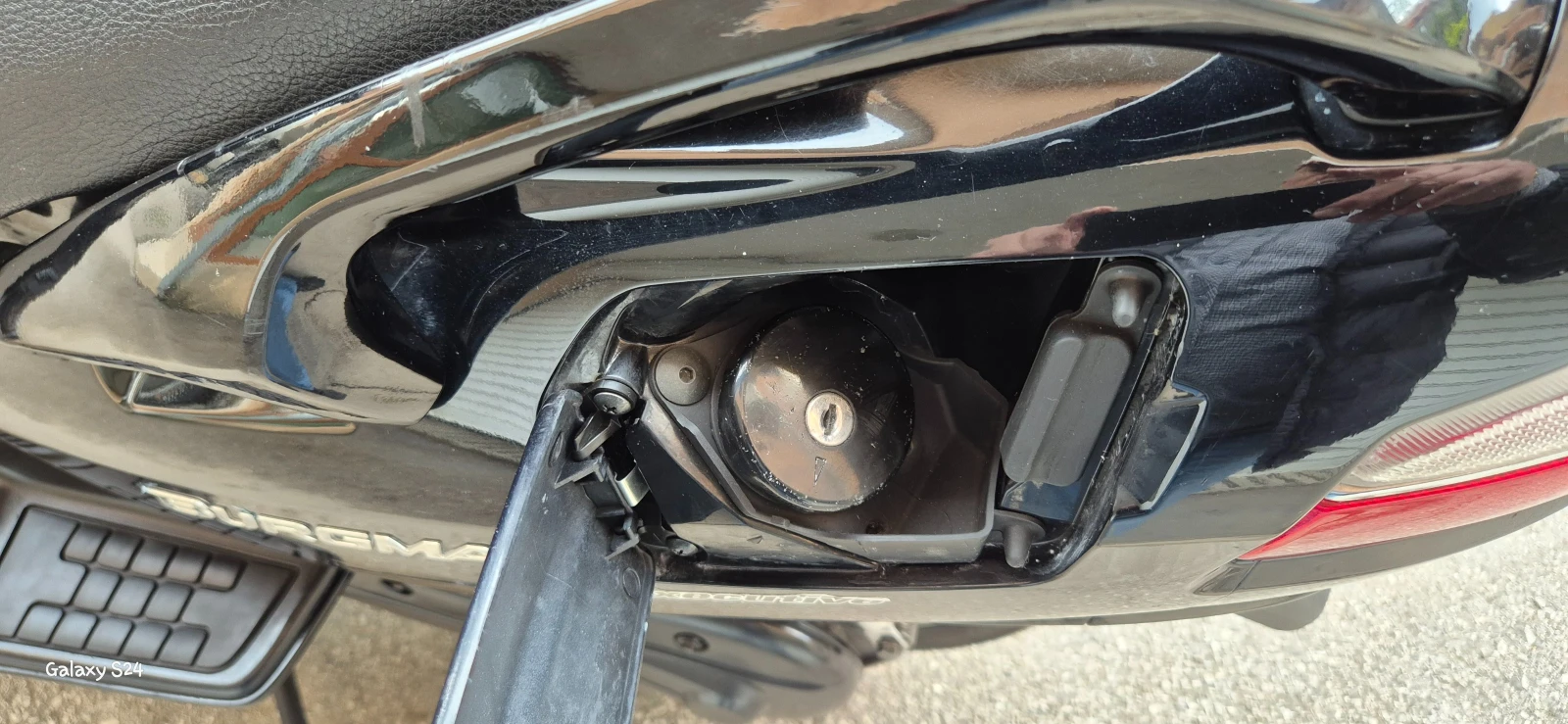 Suzuki Burgman Executive, снимка 16 - Мотоциклети и мототехника - 52622342