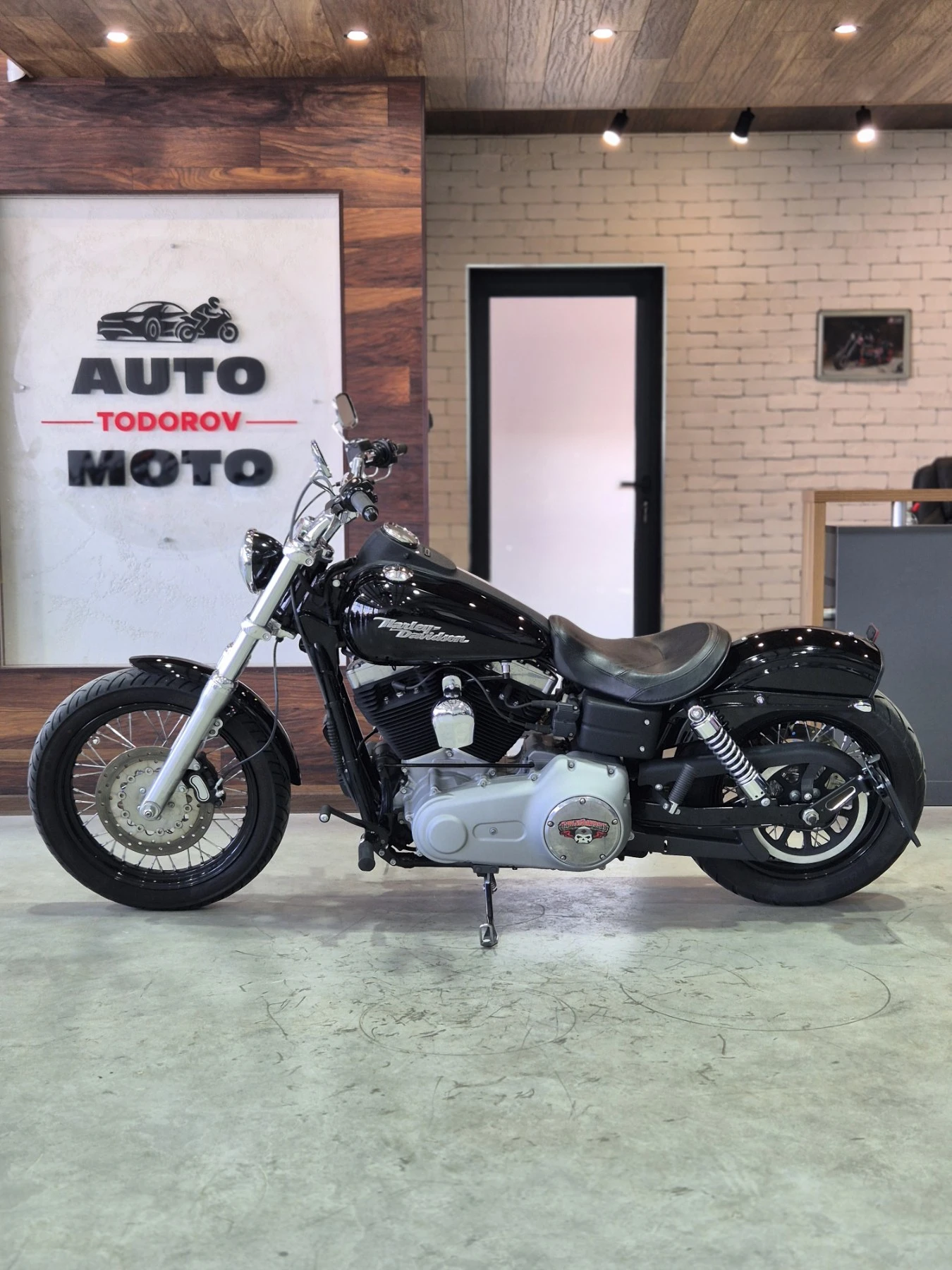 Harley-Davidson Dyna STREET BOB FXDB Нов внос от ШВЕЙЦАРИЯ!!!, снимка 4 - Мотоциклети и мототехника - 55596111