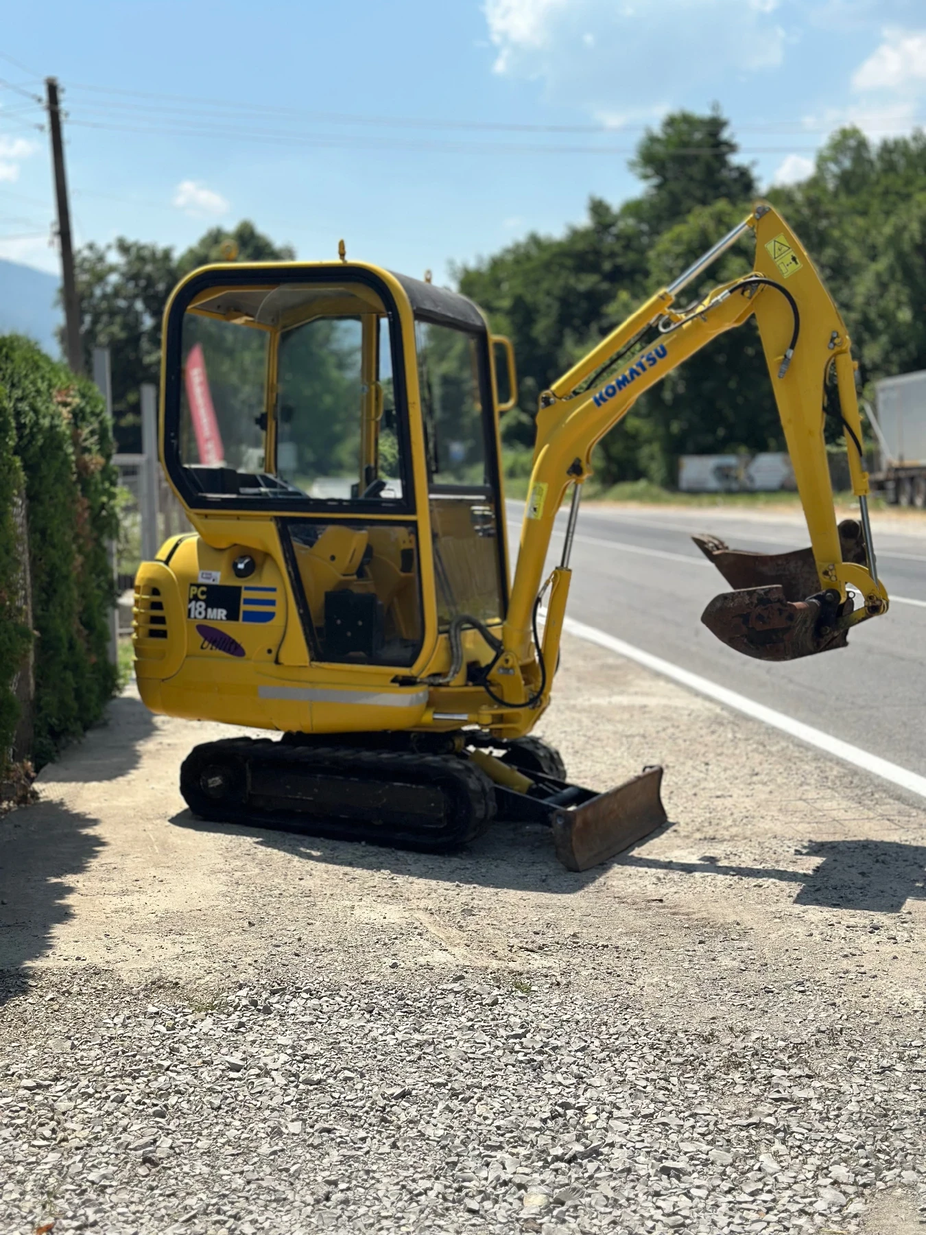 Багер Komatsu PC 18MR - изображение 3