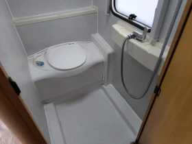 Каравана LMC Lord Ambassador , снимка 15