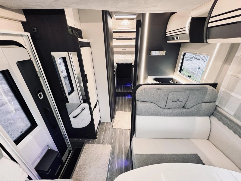 Кемпер ROLLER TEAM 284 TL, 5 местен, KЛИМАТК  СОЛАР , снимка 11 - Каравани и кемпери - 49895731