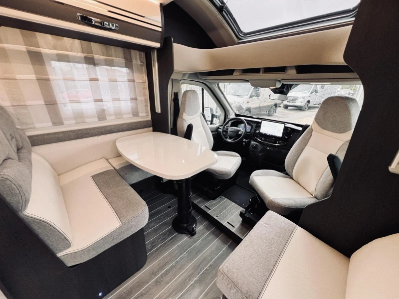 Кемпер ROLLER TEAM 284 TL, 5 местен, KЛИМАТК  СОЛАР , снимка 9 - Каравани и кемпери - 49895731