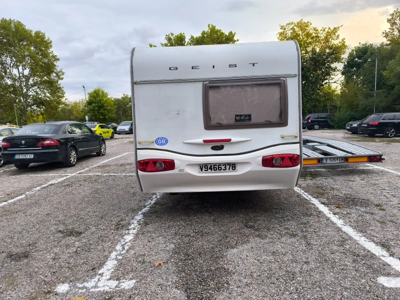 Каравана LMC Lord Ambassador , снимка 4 - Каравани и кемпери - 52970279