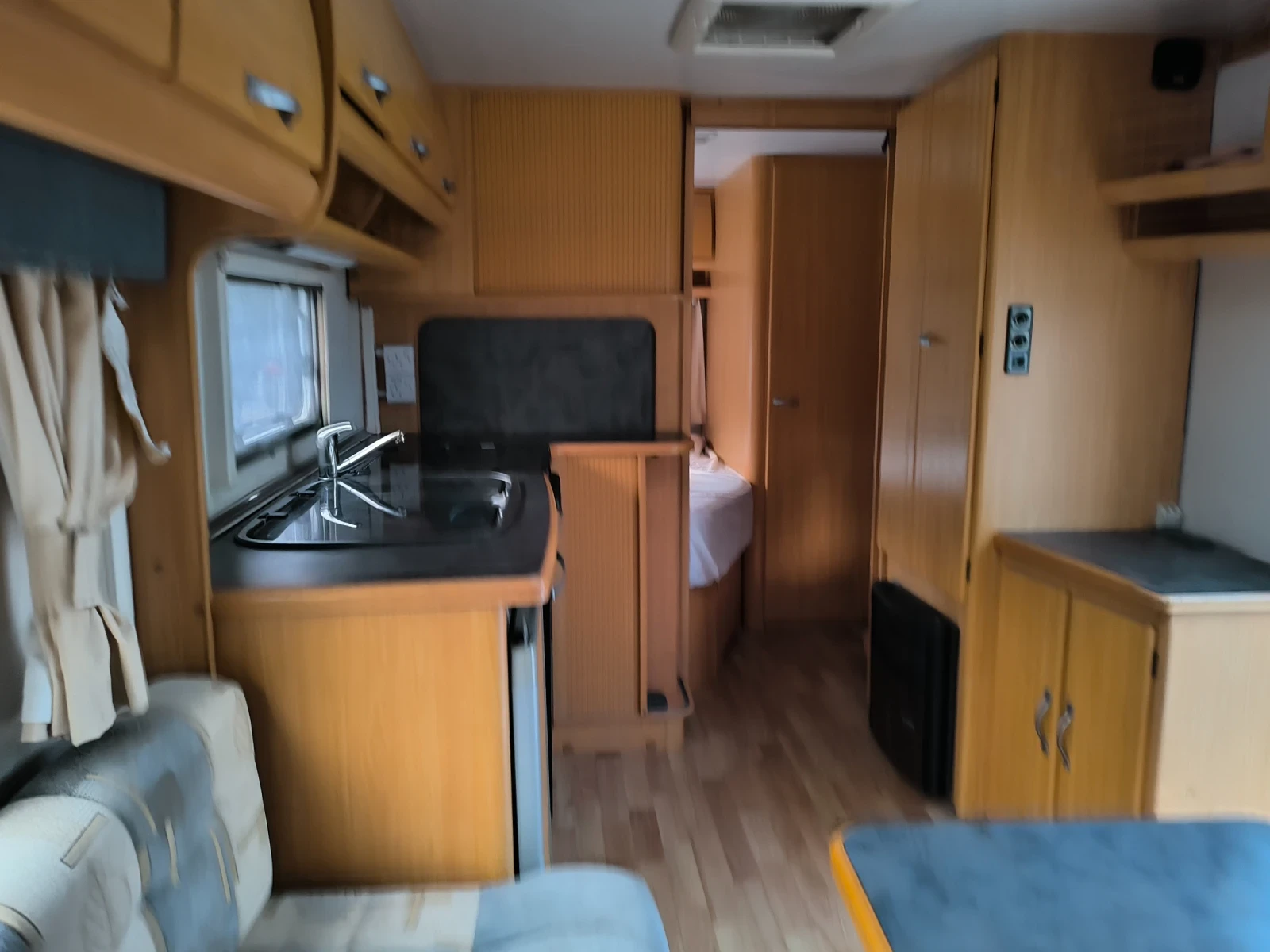 �������� LMC Lord Ambassador  | Mobile.bg � ����������� 12