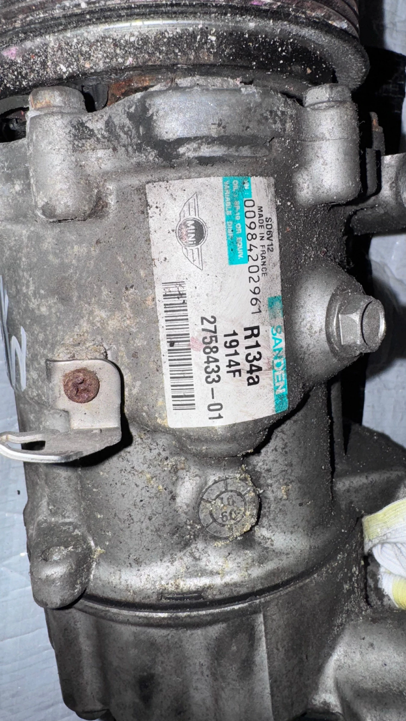     Mini Clubman 2009 - 1914F 2758433-01 | Mobile.bg   2