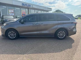Toyota Sienna * XLE 8 Passenger FWD * АВТОКРЕДИТ* , снимка 2