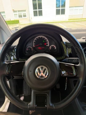 VW Up 1.0 Автоматик, снимка 8