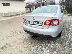 VW Jetta 1.9 TDI 105 k.c Продава се спешно - 2499 € / 4887.62 лв. - 12702655 5