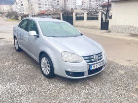 VW Jetta 1.9 TDI 105 k.c Продава се спешно - 2499 € / 4887.62 лв. - 12702655 4