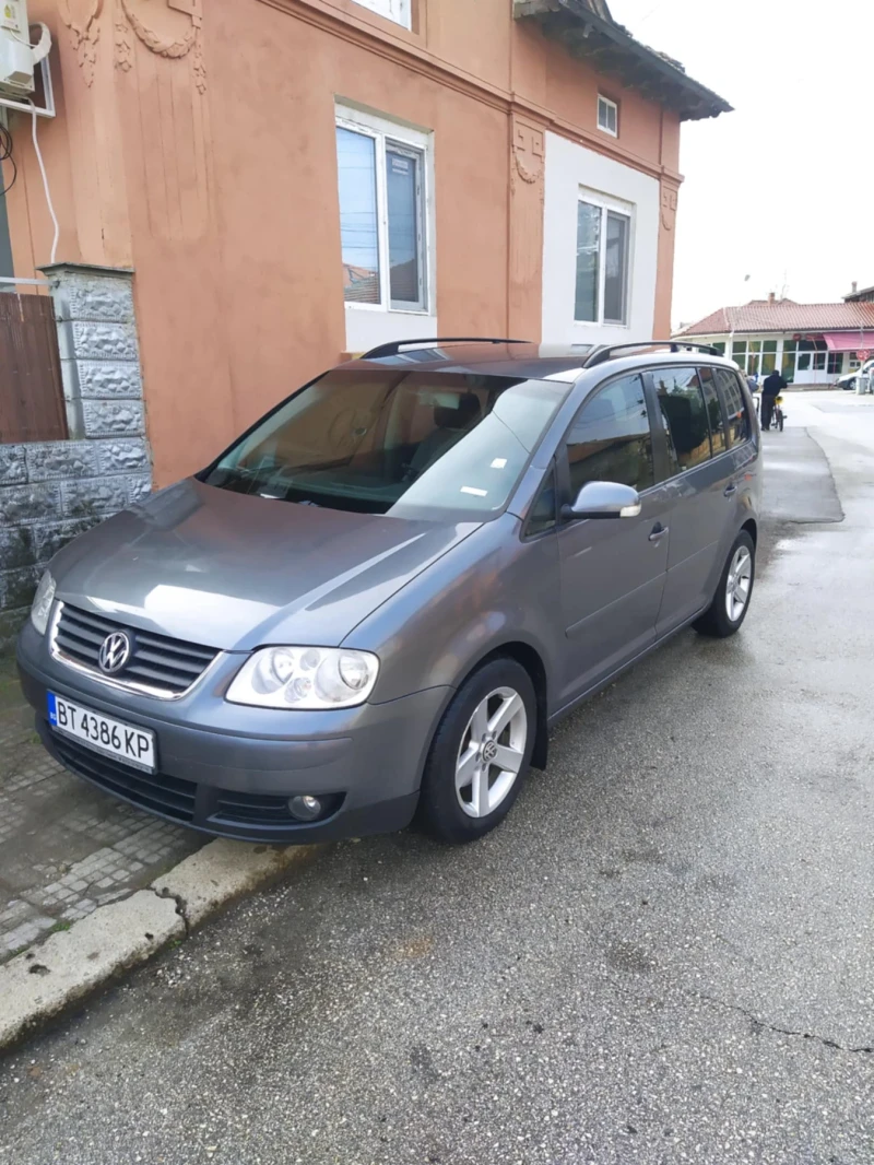 VW Touran, снимка 1 - Автомобили и джипове - 48359832