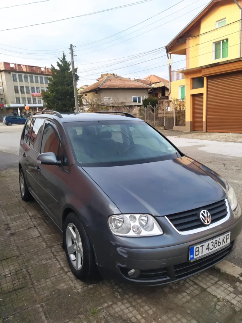 VW Touran, снимка 2 - Автомобили и джипове - 48359832