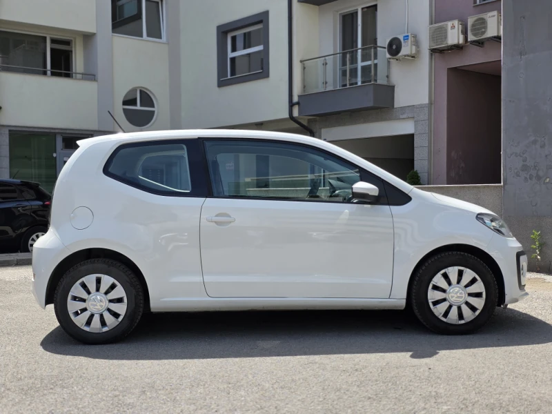 VW Up 1.0, снимка 8 - Автомобили и джипове - 51129289