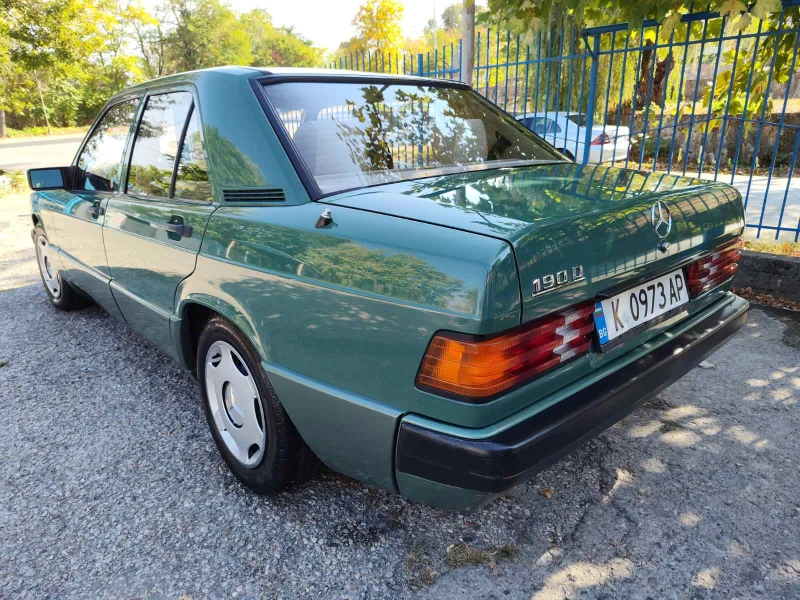 Mercedes-Benz 190 2.0 D, снимка 3 - Автомобили и джипове - 51480346
