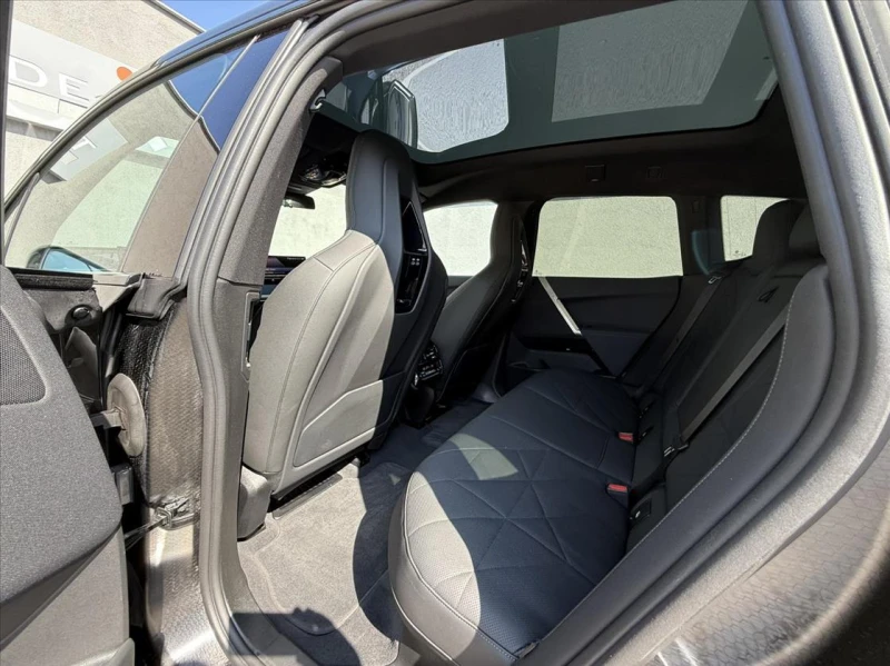 BMW iX iX50 Sport Packet xDrive, снимка 16 - Автомобили и джипове - 52557750