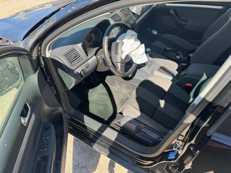 VW Golf 1.4TSI 122ks, снимка 12 - Автомобили и джипове - 52599727