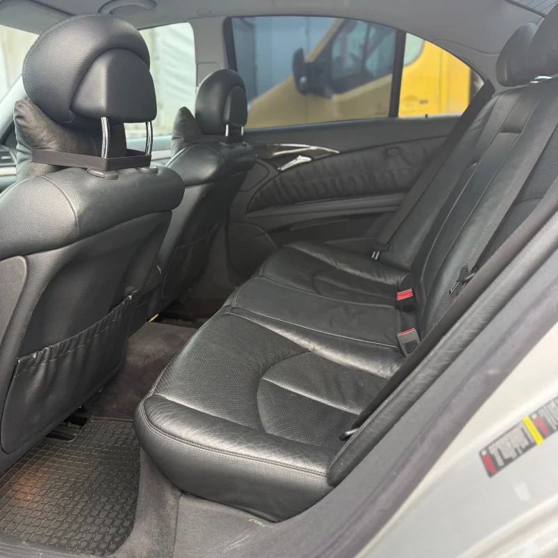 Mercedes-Benz E 280, снимка 8 - Автомобили и джипове - 53392518