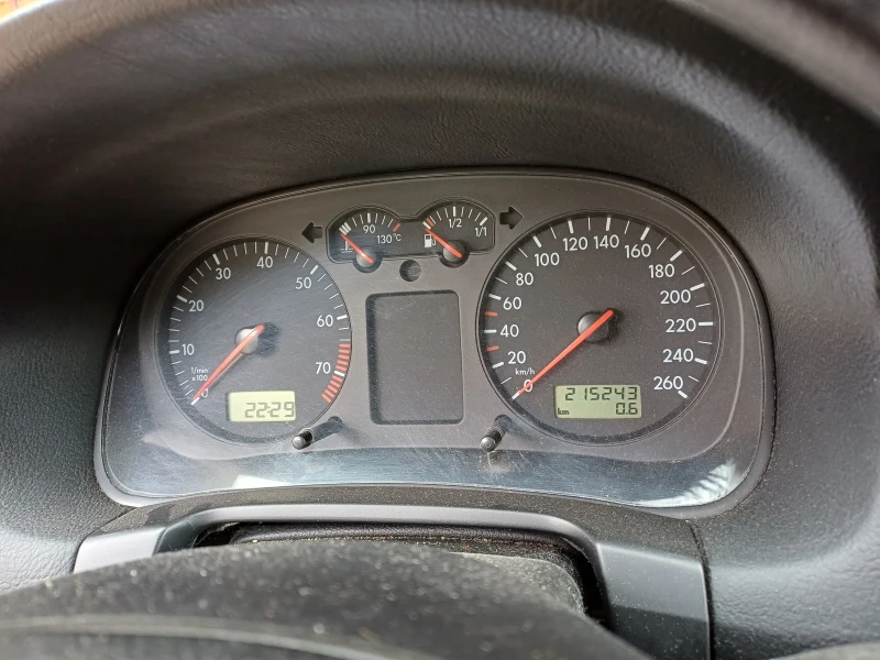 VW Golf 1J, снимка 5 - Автомобили и джипове - 53455089