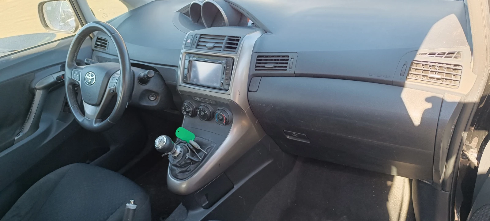 Toyota Verso 2.0/2.2D4D - изображение 5