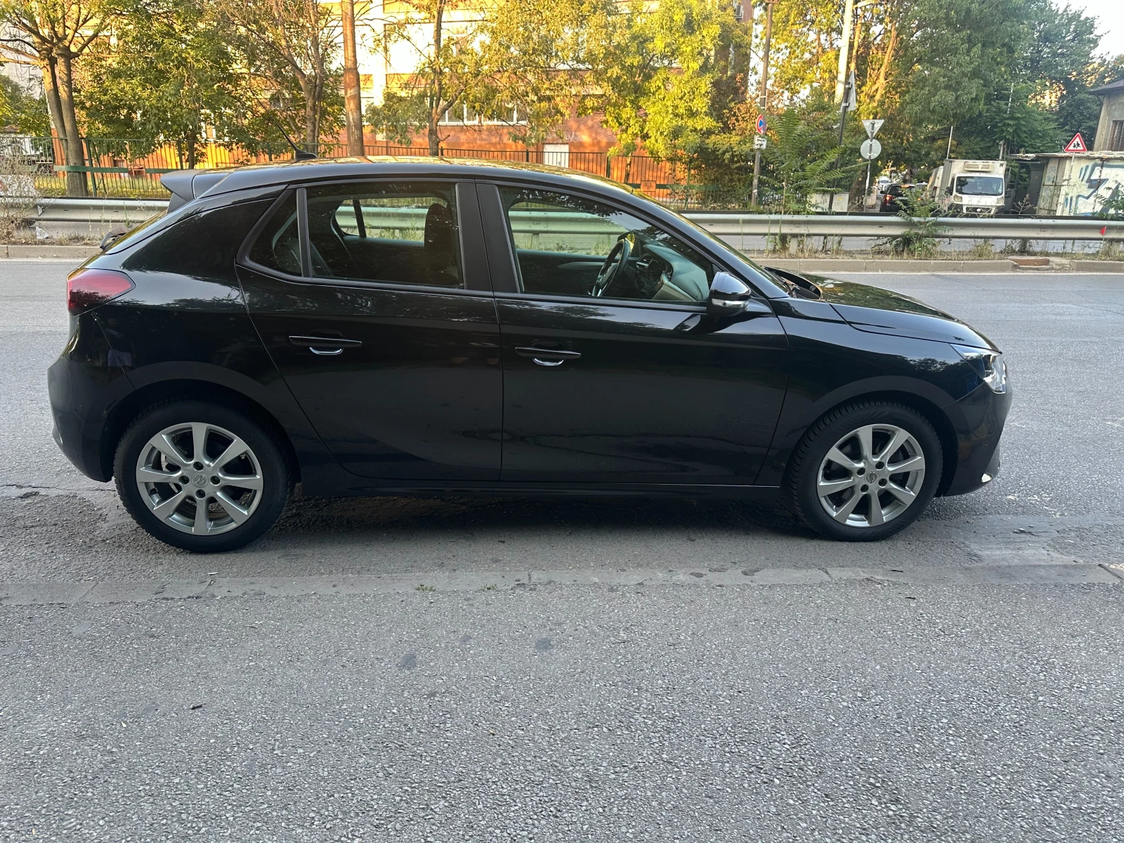 Opel Corsa F 1.2, Turbo, 101 kc, снимка 6 - Автомобили и джипове - 49371377