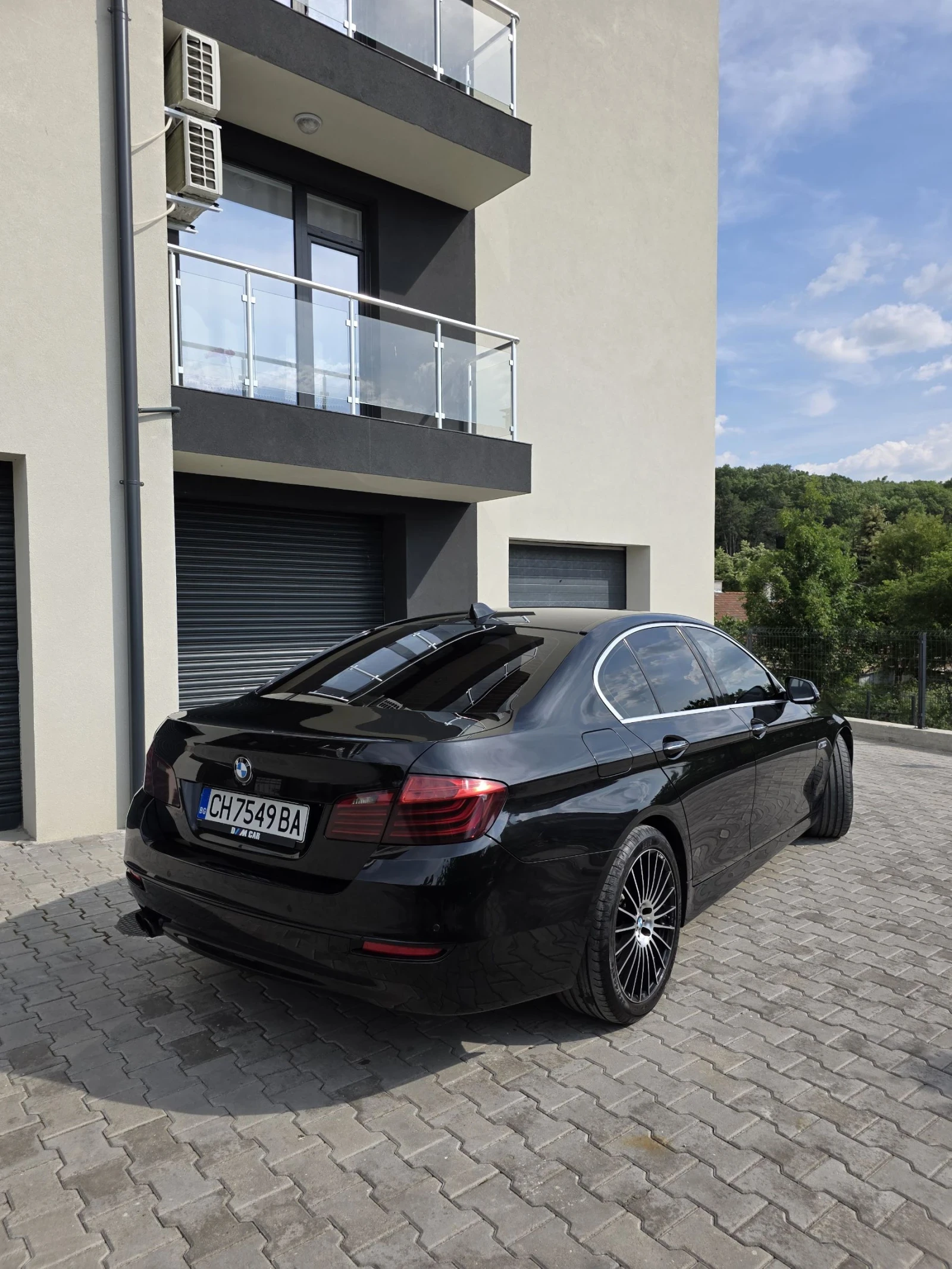BMW 520 X-Drive, Luxury - изображение 3