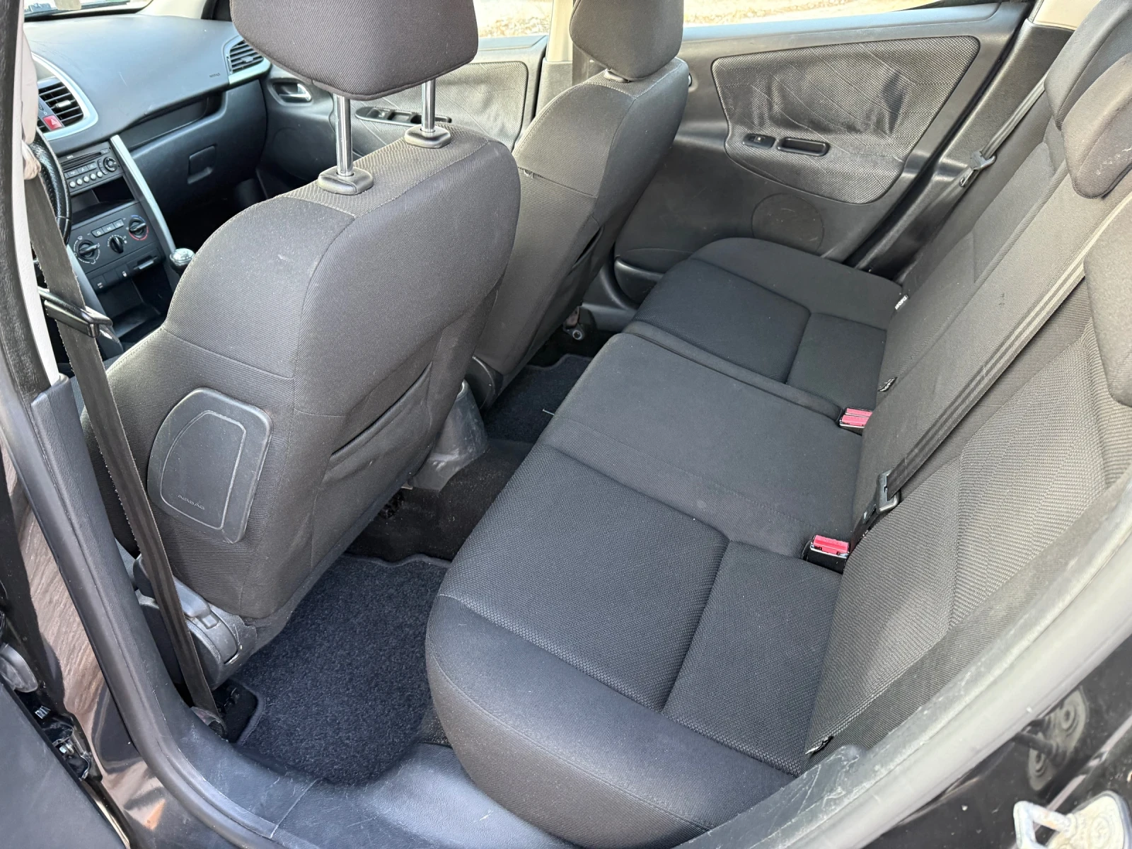 Peugeot 207 1.6hdi 90h.p - изображение 10