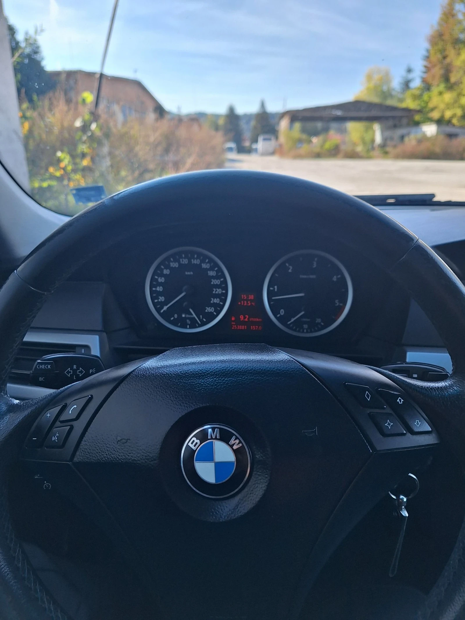 BMW 525  - изображение 8
