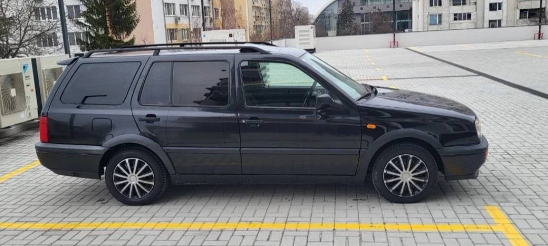 VW Golf Variant  - изображение 6