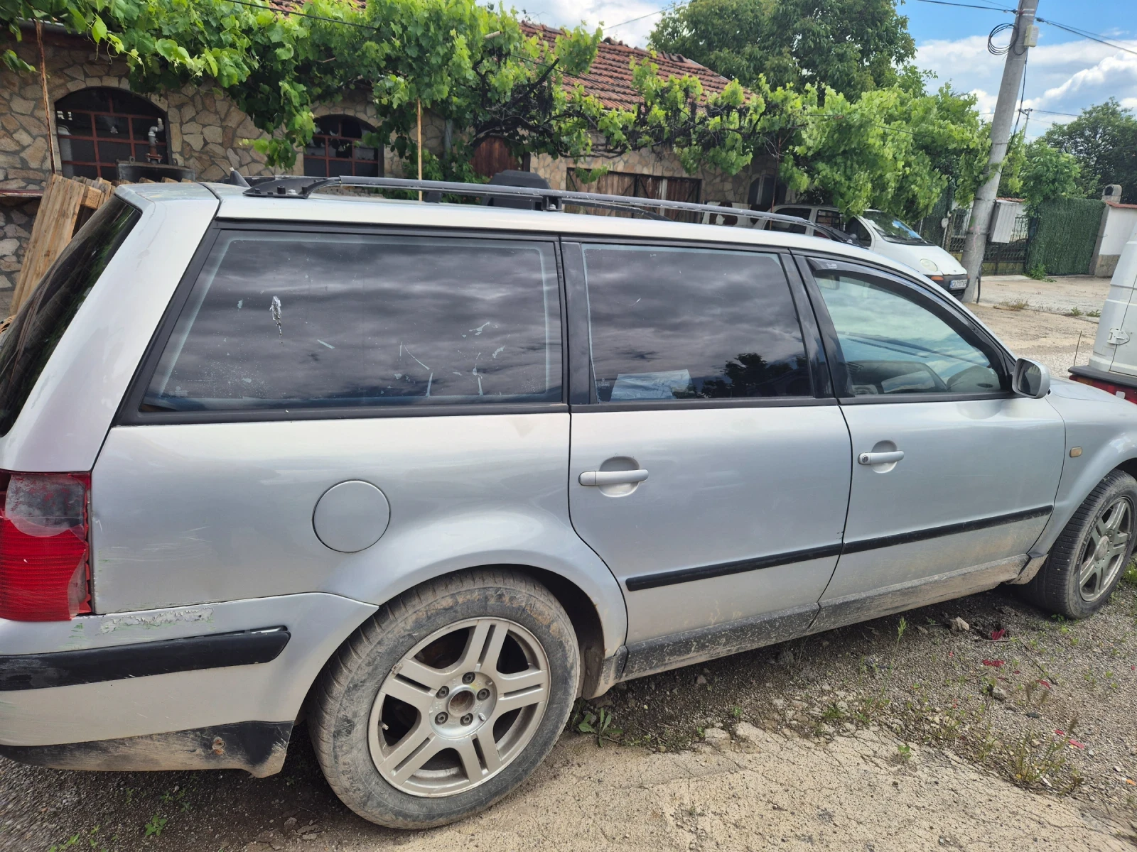 VW Passat  - изображение 2