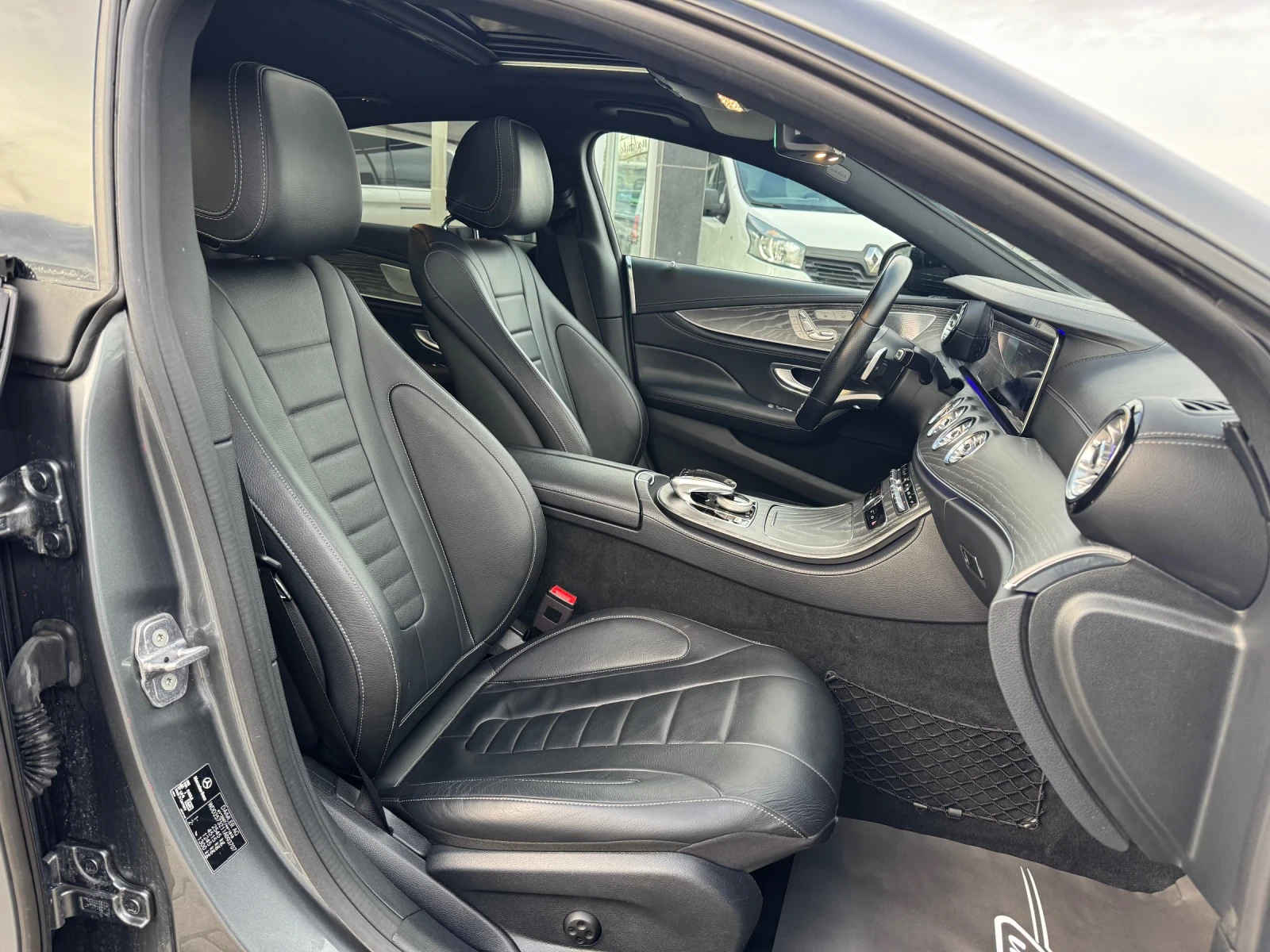 Mercedes-Benz CLS 350 4MAT#AMG#DISTR#DESIGNO#AIRMAT#BURM#120000KM - изображение 10